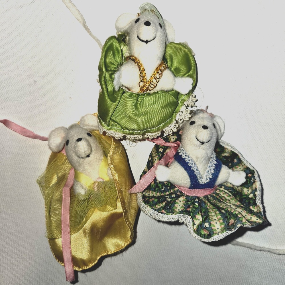 Mini‎ Felt White Mice in Fancy Dresses Set of 3 Decor Vintage